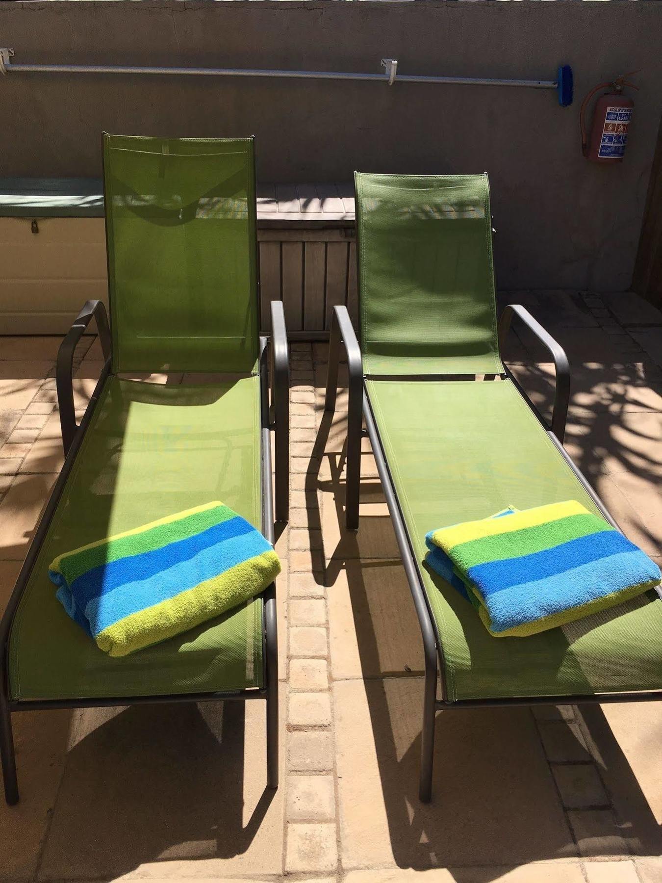 Ons Stee Bed And Breakfast Веллингтон Экстерьер фото